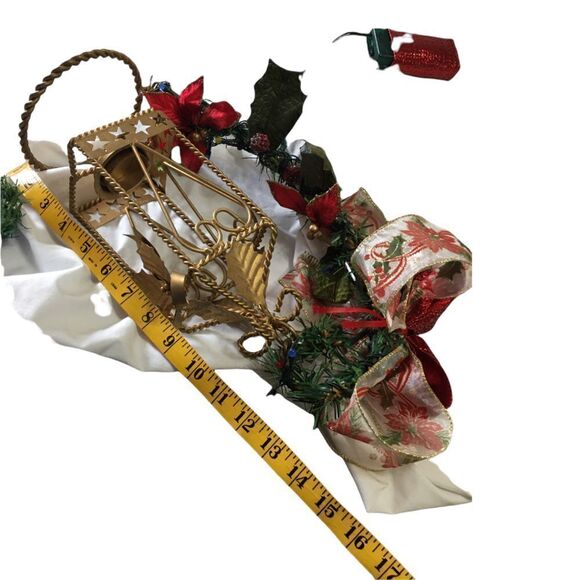 Vintage Lighted Christmas Lantern - Picture 7 of 10